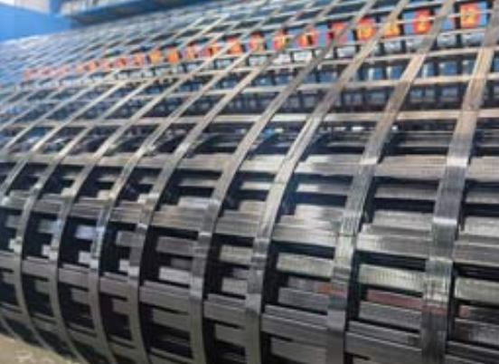 浙江钢塑土工格栅：基建“隐形脊梁”的绿色智造与长寿命进化论